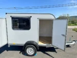 Mini Caravan B7526 – Compact Leisure Trailer - Image 4