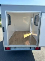 Mini Caravan B7526 – Compact Leisure Trailer - Image 3